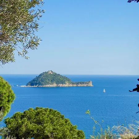 Vakantiehuis 1 Bedroom Amazing In